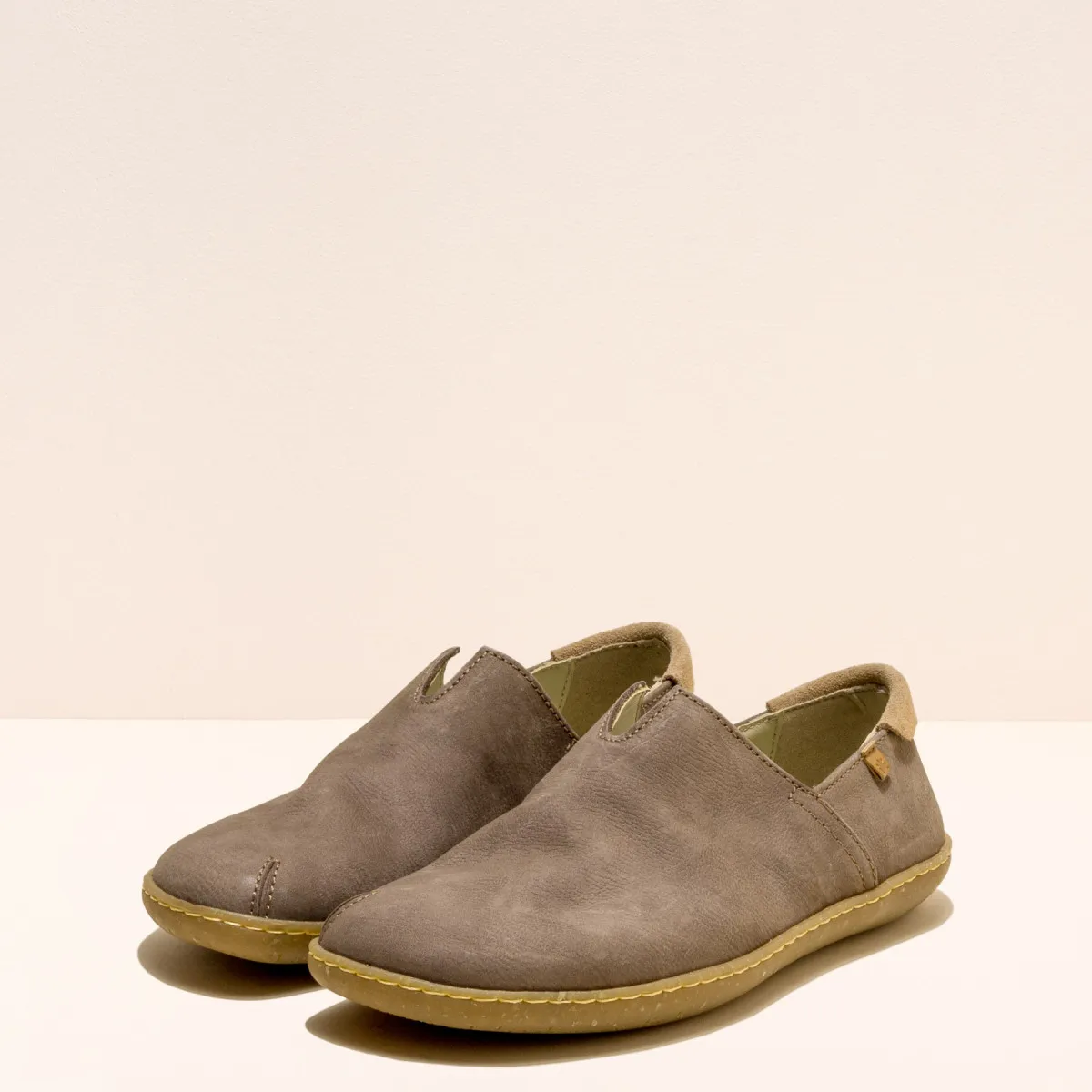 Chaussures confort en cuir naturel et semelles recyclées - Gris