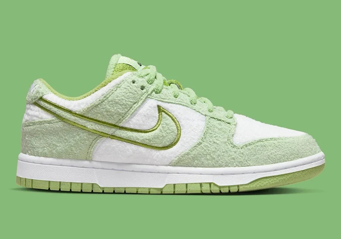 Nike Dunk Low SE Fleece Pack Honeydew