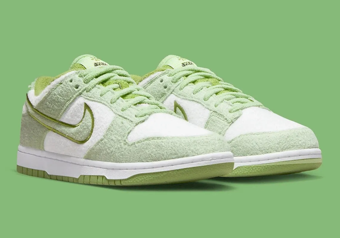 Nike Dunk Low SE Fleece Pack Honeydew